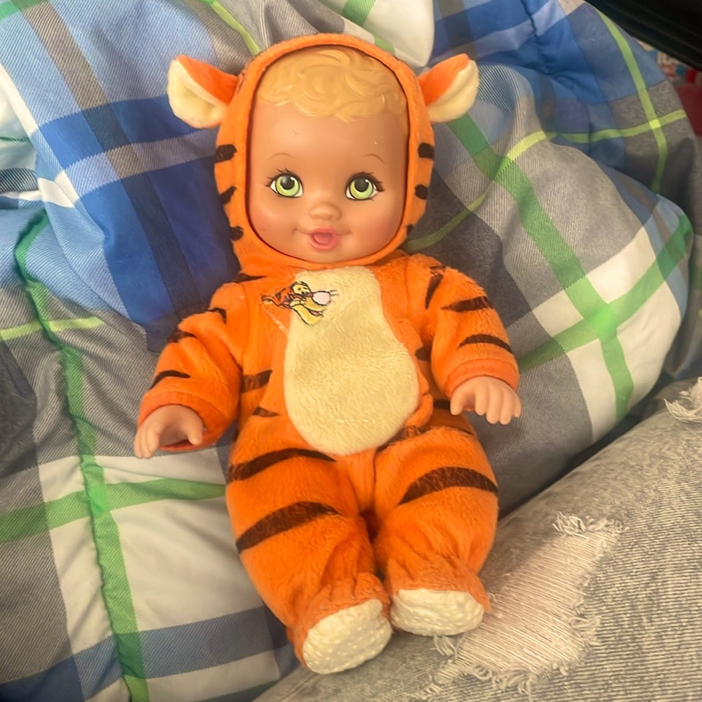 LAUER TOYS Vintage 1990 Winnie the Pooh Tigger Water Babies Doll